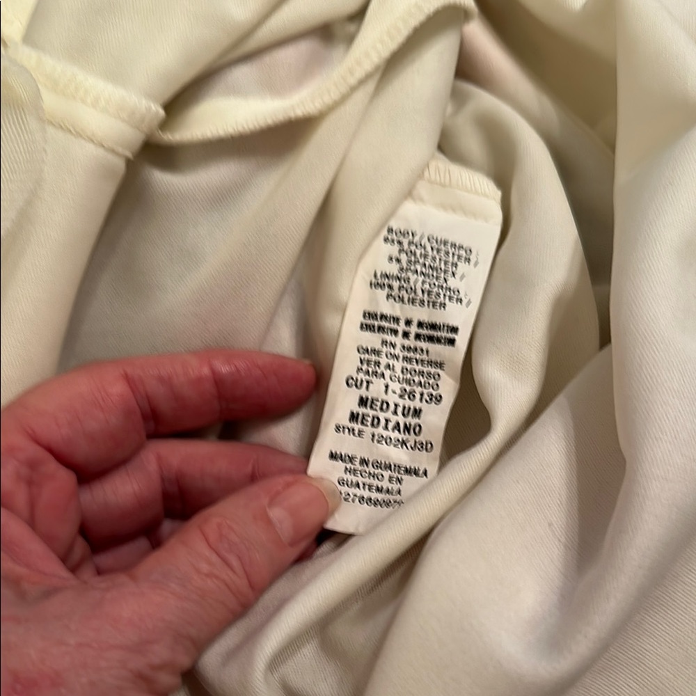 Vibrant Halter mini Dress with Floral Print - Picture 8 of 8